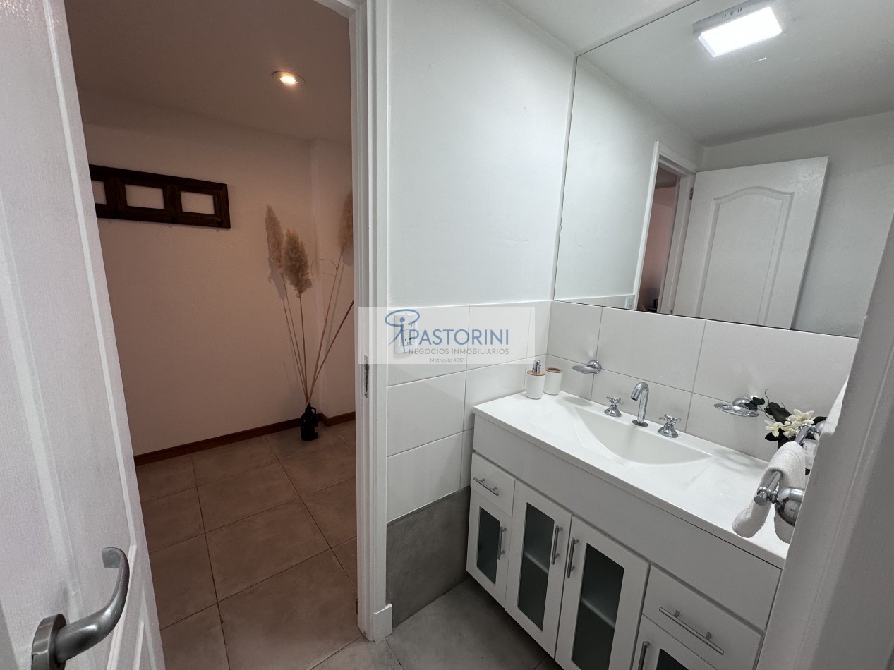 Vendemos impecable dpto con Coch zona Aldrey