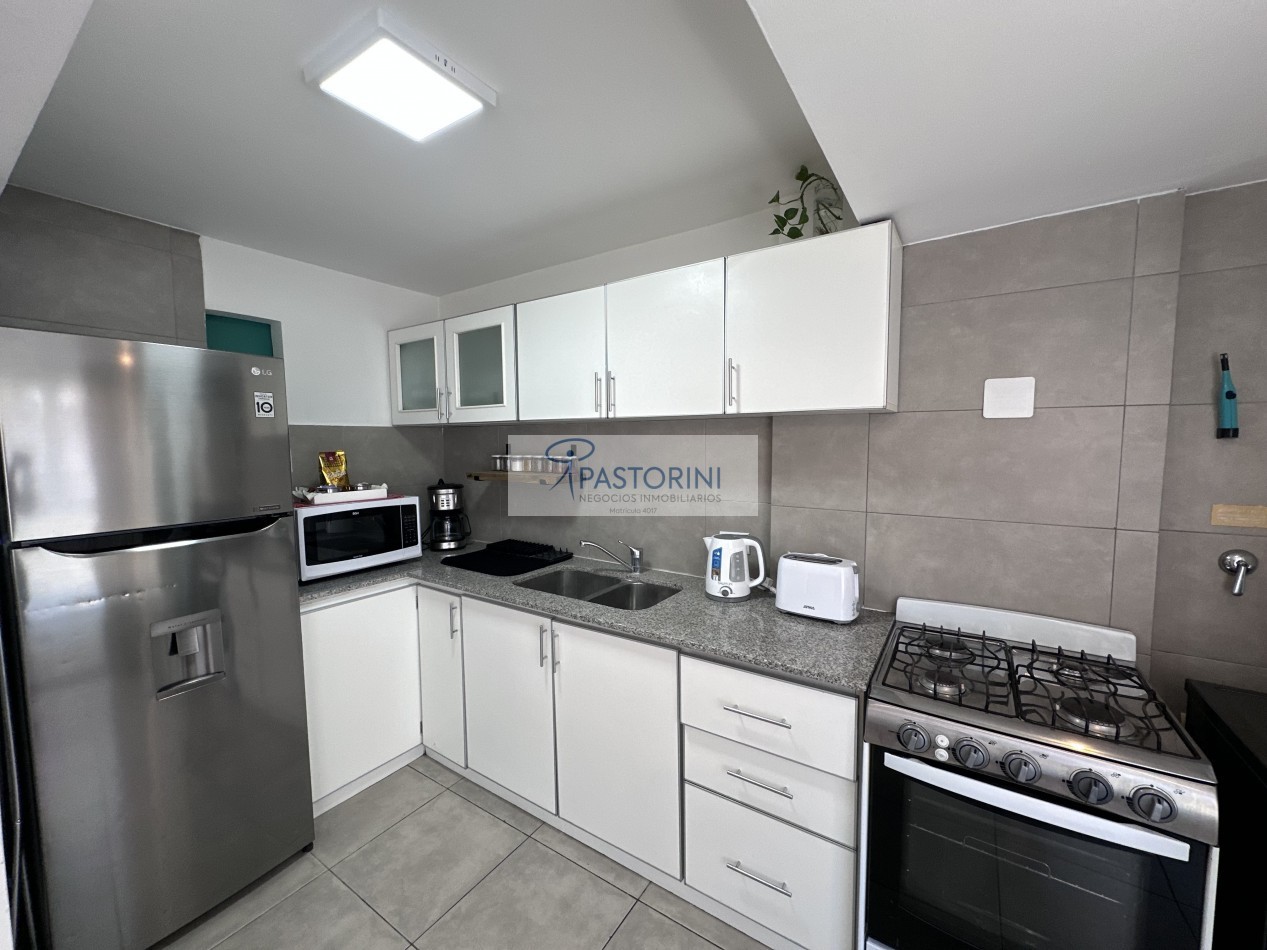 Vendemos impecable dpto con Coch zona Aldrey