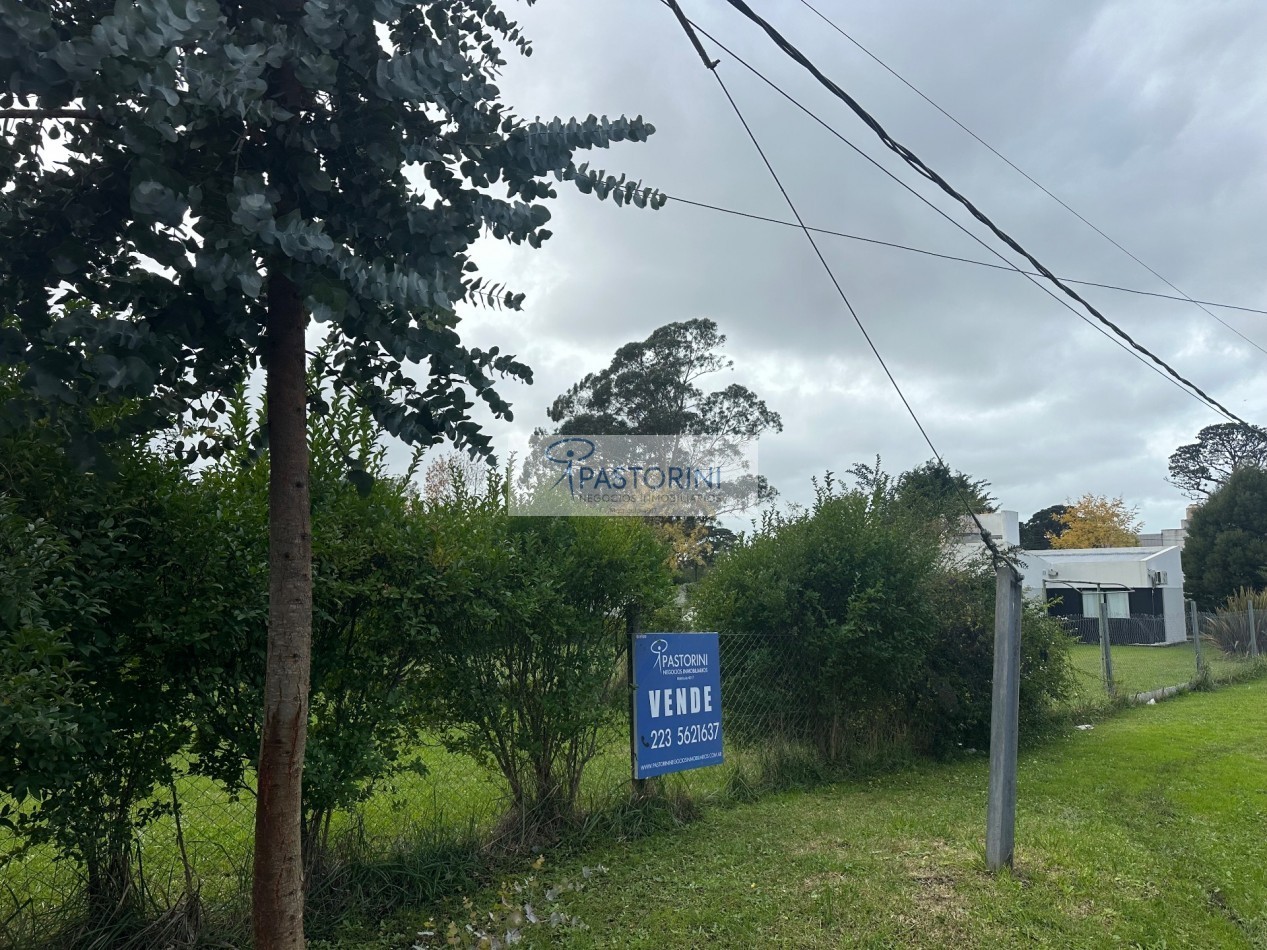 VENDEMOS CASA ALPINA con PARQUE en ACANTILADOS
