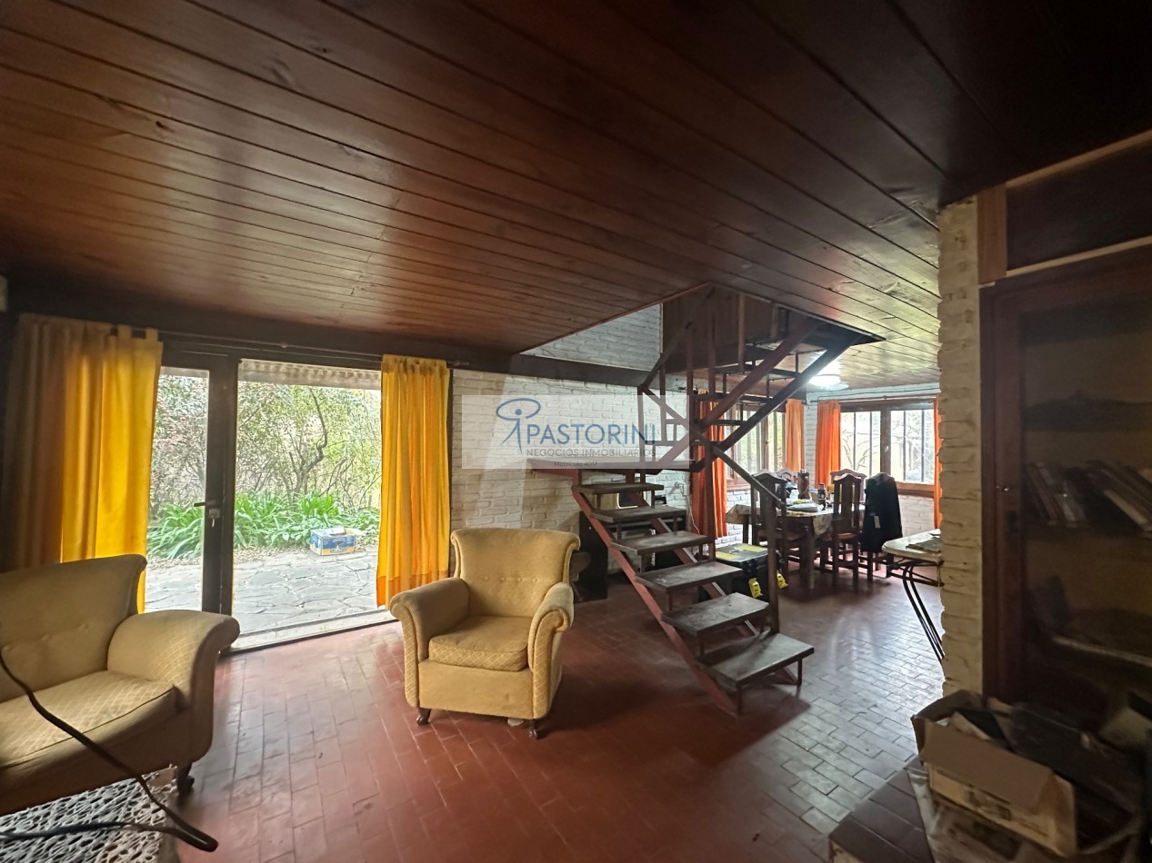 VENDEMOS CASA ALPINA con PARQUE en ACANTILADOS
