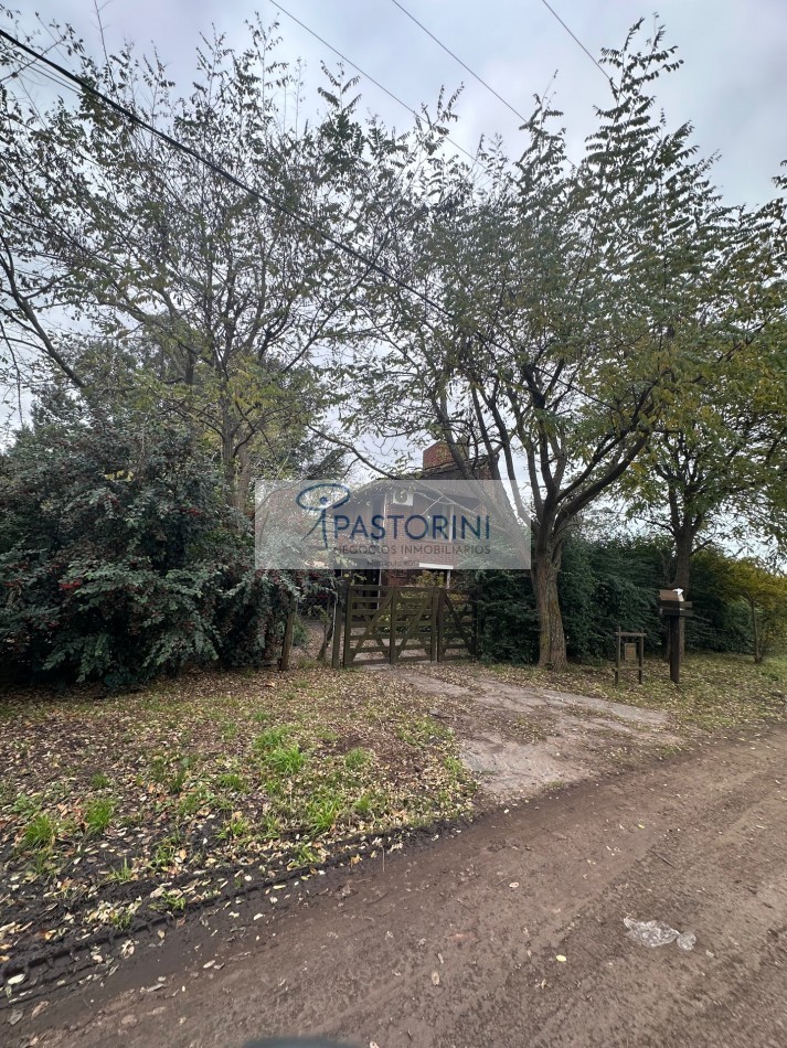 VENDEMOS CASA ALPINA con PARQUE en ACANTILADOS
