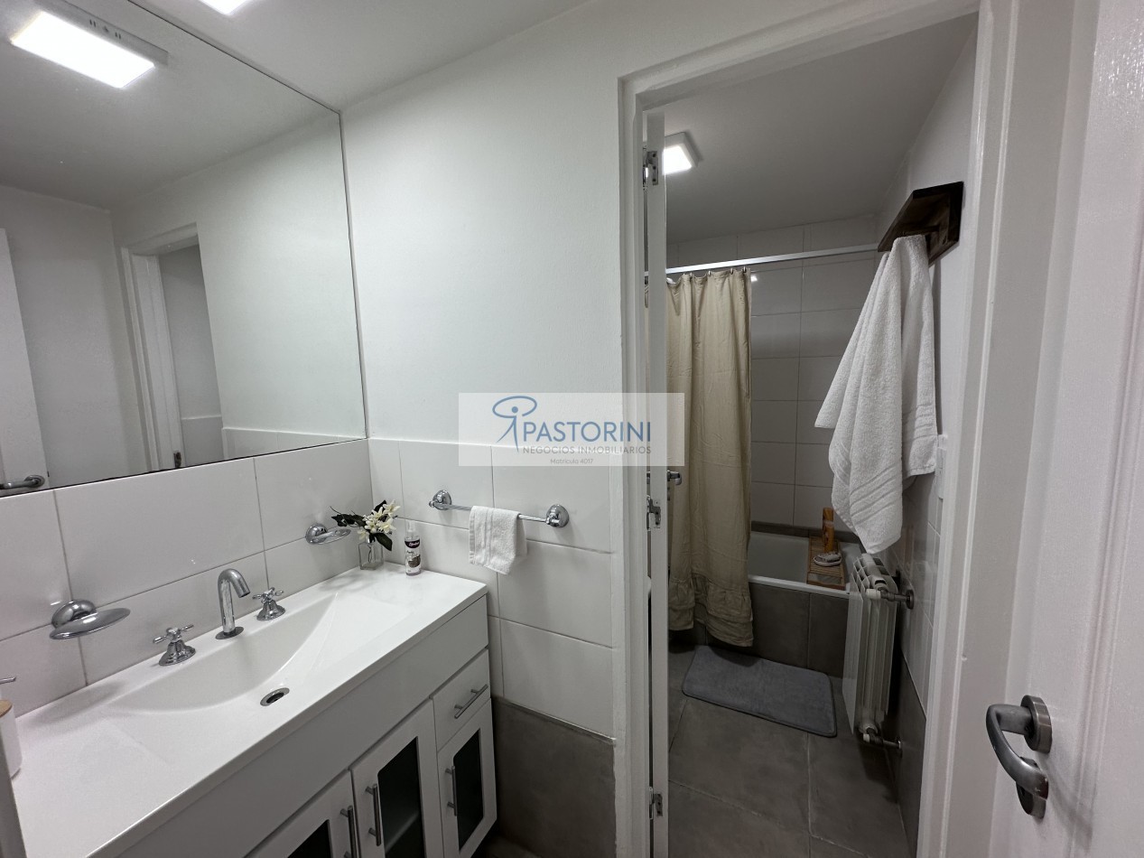 Vendemos impecable dpto con Coch zona Aldrey