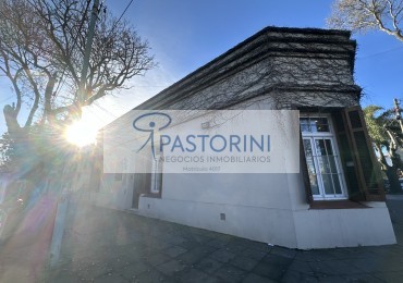 Alquilamos ideal centro de oficinas y/o consultorios